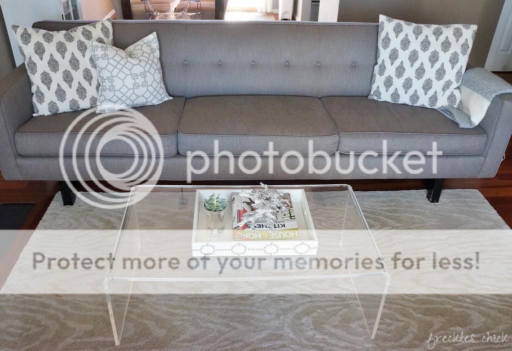 Freckles Chick: Lucite Love: New-old Coffee Table Here's the thing about lucite pieces: - Freckles Chick: Lucite Love: New-old Coffee Table