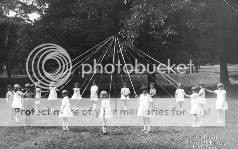 maypole3_zpslsqw4wda.jpg