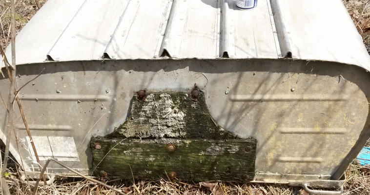 boat_transom_zpsq3ztxrbn.gif
